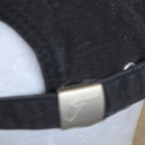 Titleist Black Golf Cap Hat Adjustable Strap Embroidered Logo by New Era - Picture 6 of 9